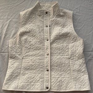 zenergy by Chicos white vest NWOT
